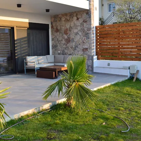 Sea View Sunrise Luxury Apartment