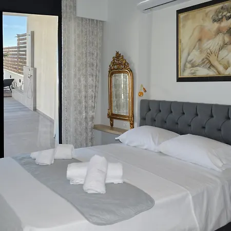 Sea View Sunrise Luxury Apartmán *