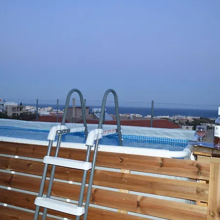 Sea View Sunrise Luxury Apartament *